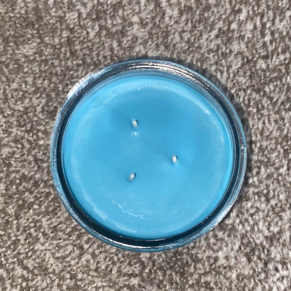 Candle - Picture 2 of 3